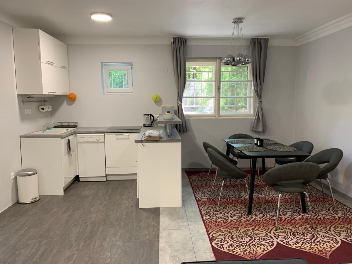 Apartament Stefánia *